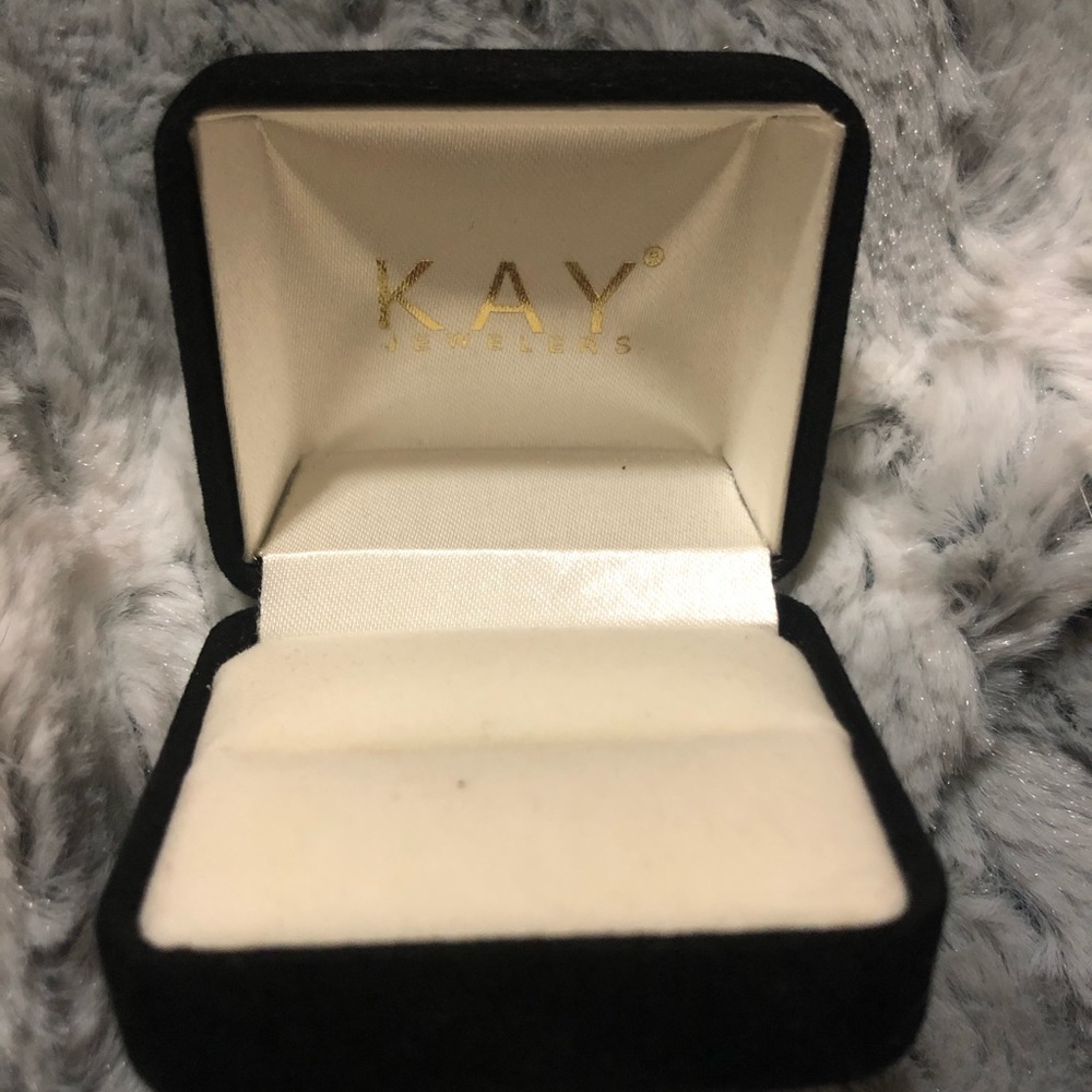 Kay Jewelry Ring box